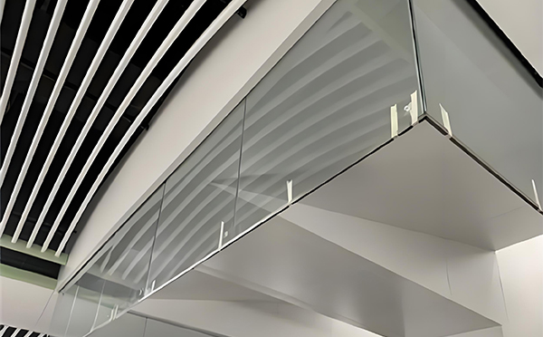 岷县玻璃挡烟垂壁