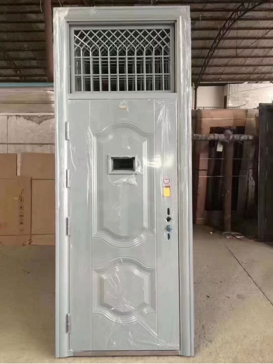 岷县学校教室门