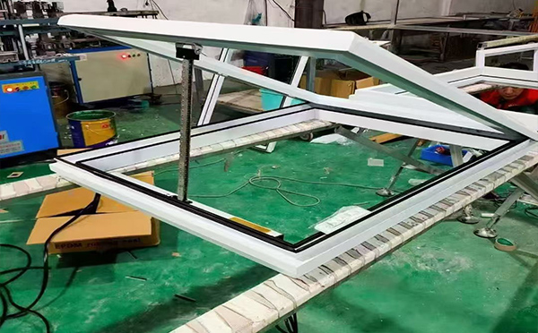 某地下车库出入口岷县排烟窗配置工程