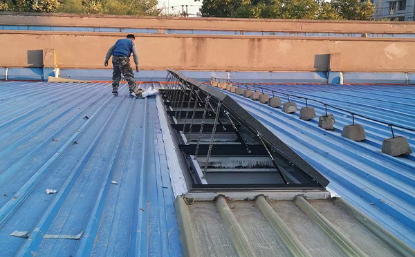 某区域性物流仓储中心岷县排烟窗系统安装项目