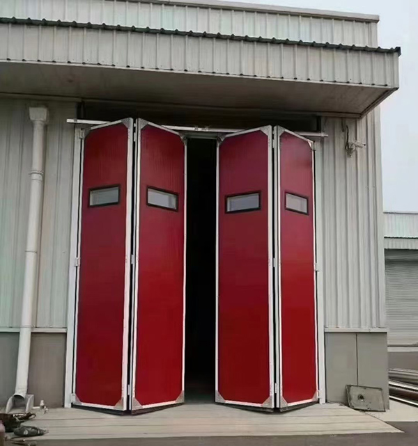 岷县工业折叠门在大型装配车间出入口的应用实例